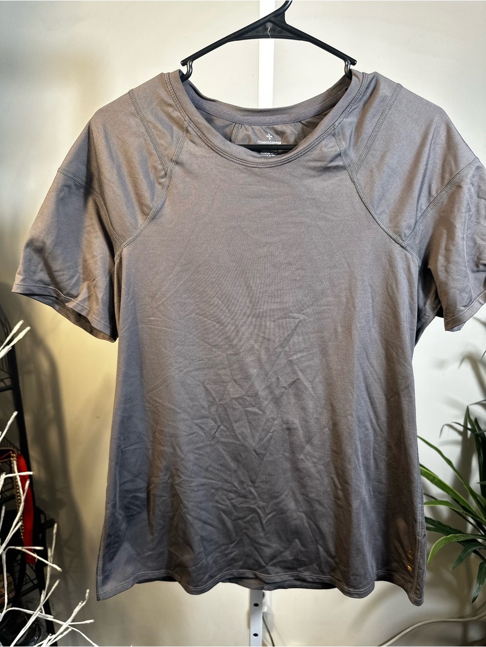 N48. Tommie Copper Women’s 2XL Grey Short Sleeve compression tee